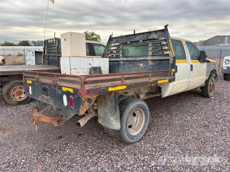 Ford F-350 Platformas/izkraušana no sāniem
