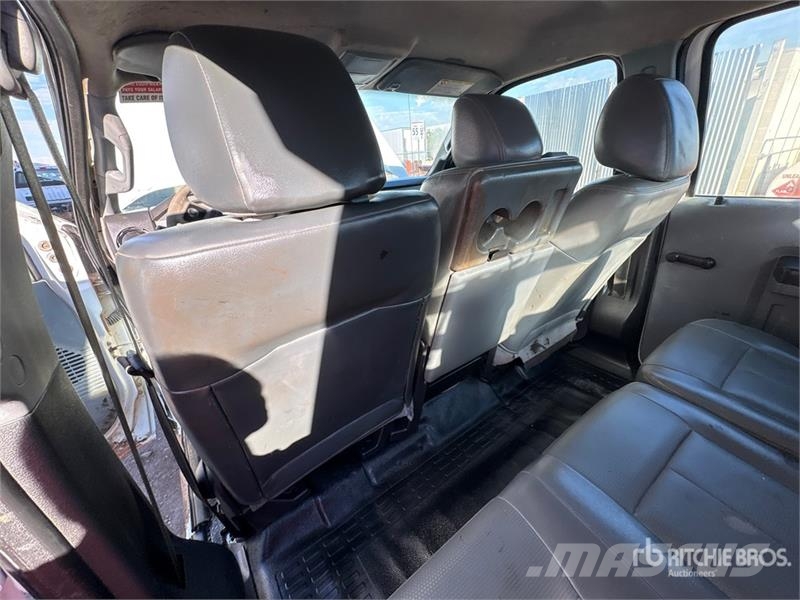 Ford F-350 Pritschenwagen/Pritschenwagen mit Seitenklappe