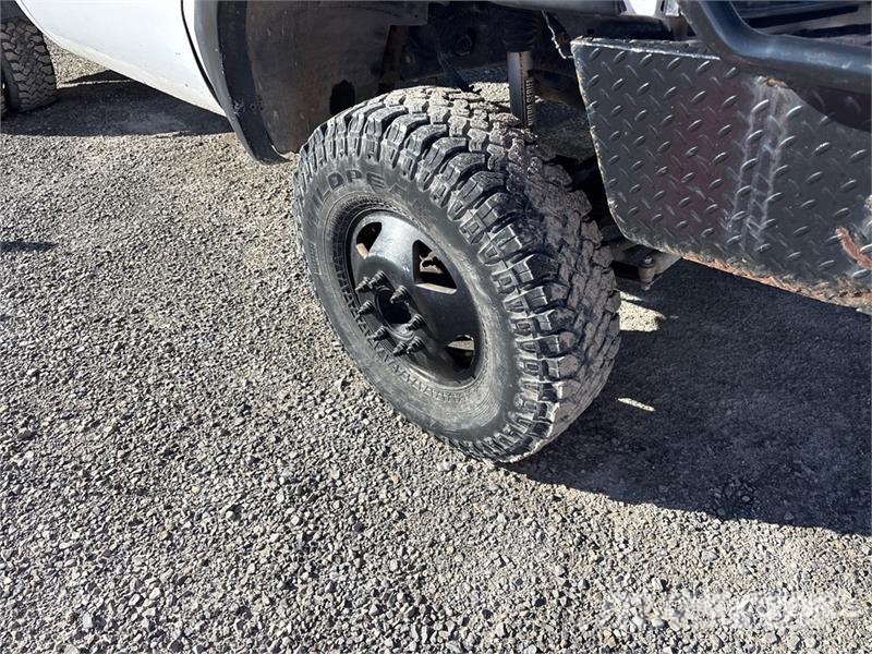 Ford F-350 ダンプ