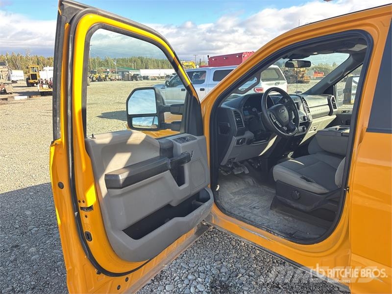 Ford F-350 Flatbed kamyonlar
