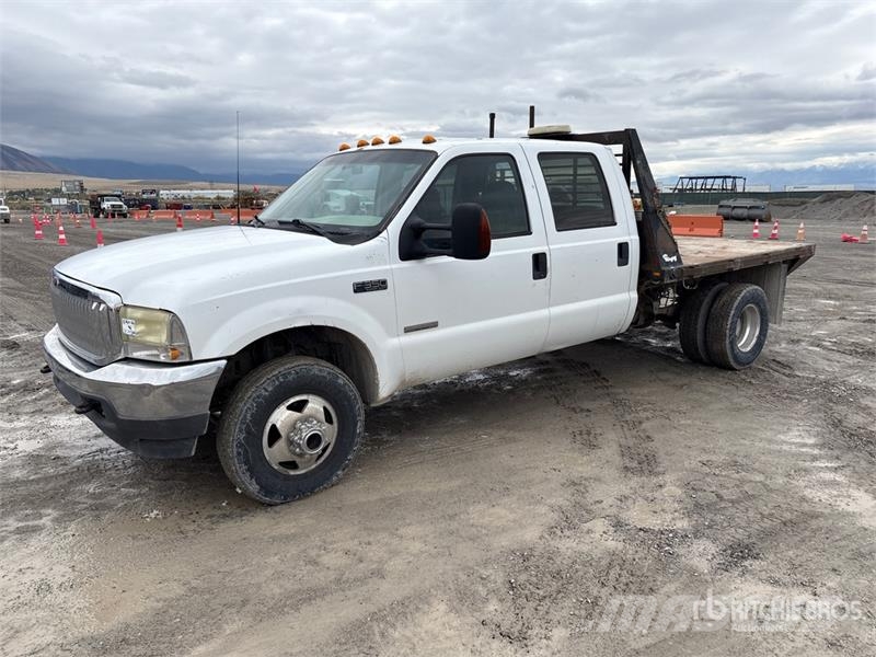 Ford F-350 Tovornjaki s kesonom/platojem
