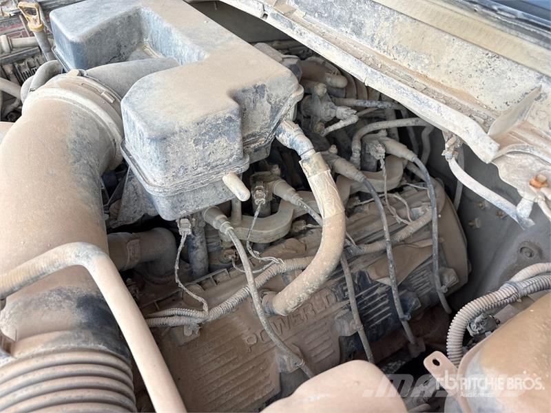 Ford F-350 Platformas/izkraušana no sāniem