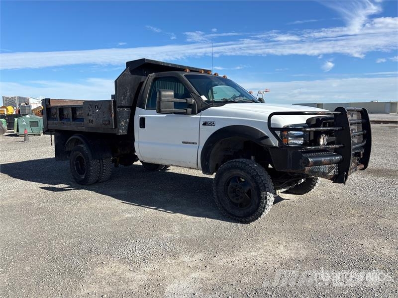 Ford F-350 ダンプ