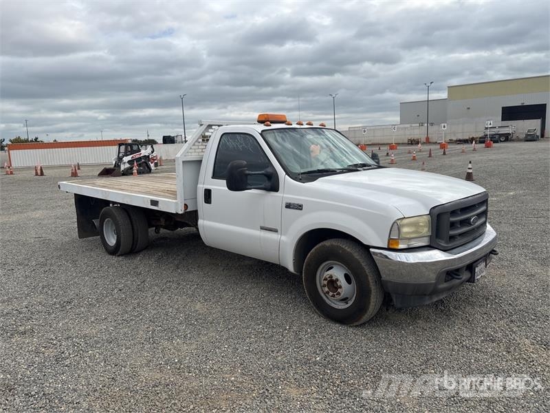 Ford F-350 Platformas/izkraušana no sāniem