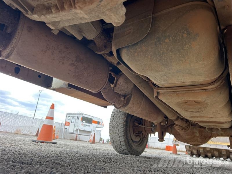 Ford F-350 شاحنات خفيفة/مفصلية الجوانب
