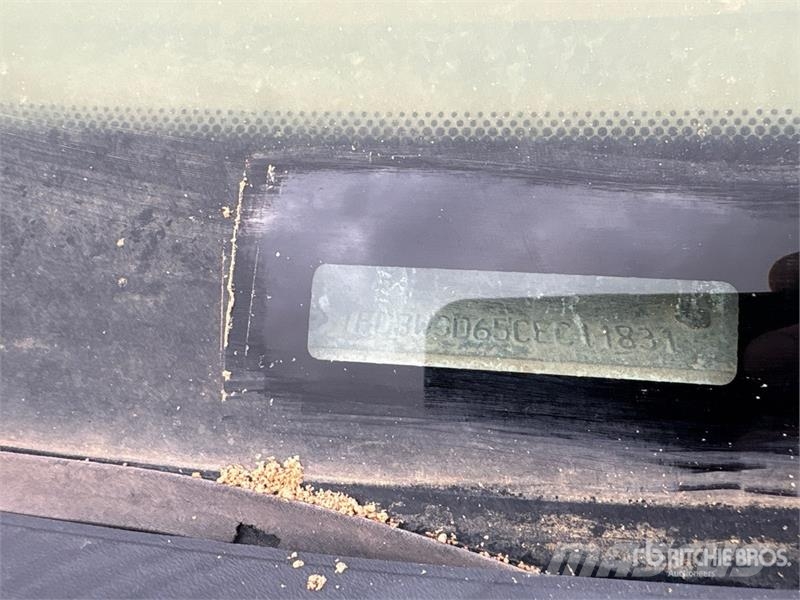 Ford F-350 Platformas/izkraušana no sāniem