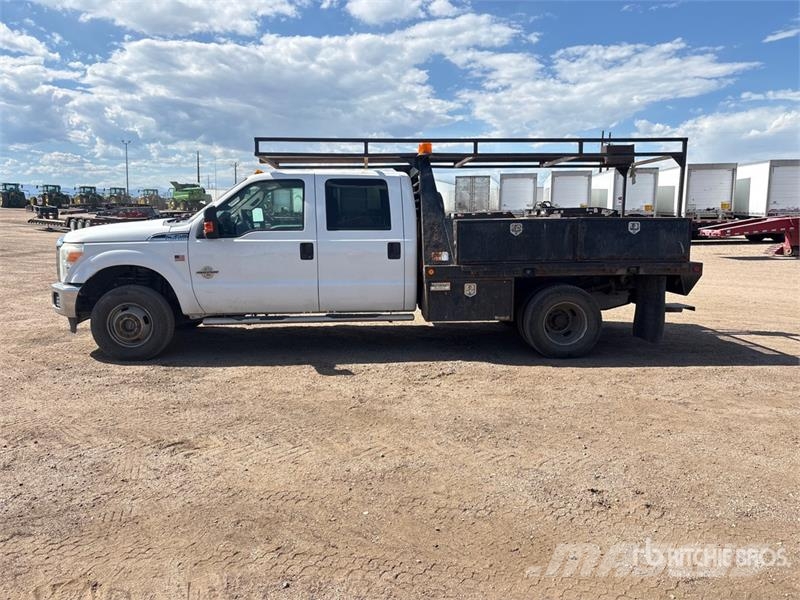 Ford F-350 Flatbed / Dropside trucks