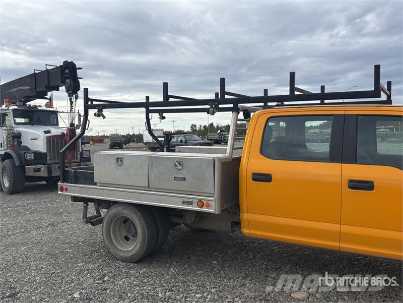 Ford F-350 Flakbilar