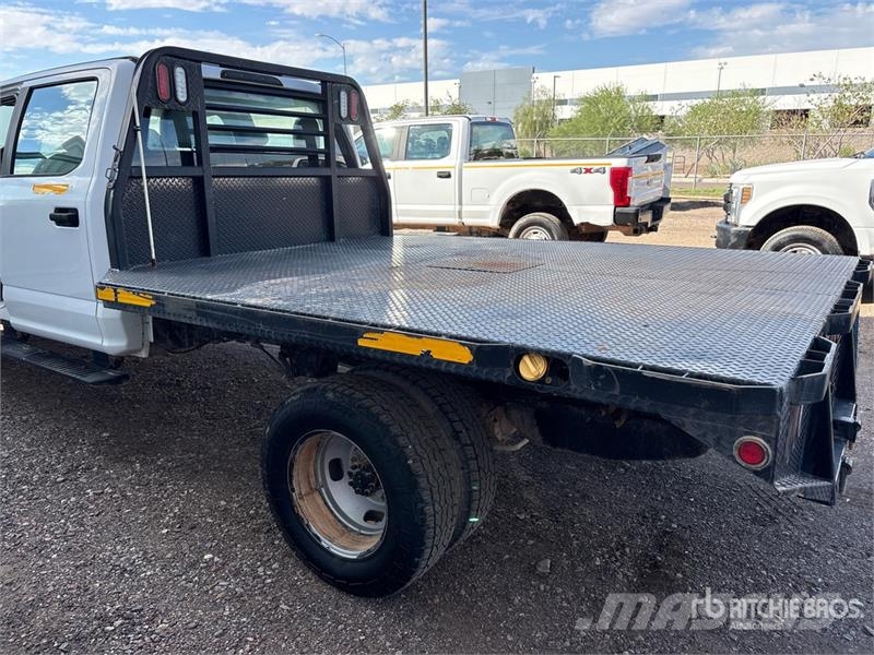 Ford F-350 Camion plateau