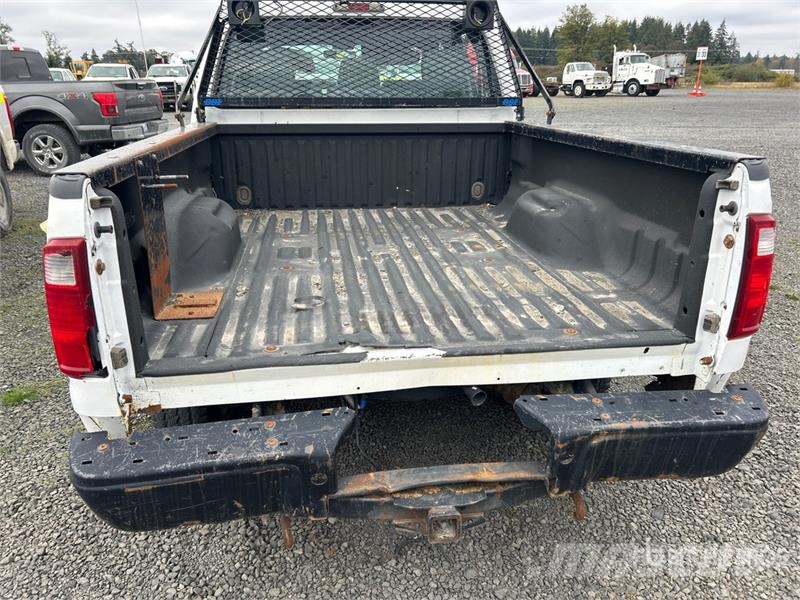 Ford F-350 Egyéb