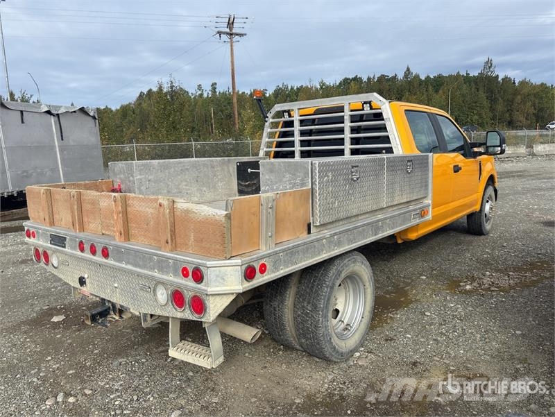 Ford F-350 Flakbilar