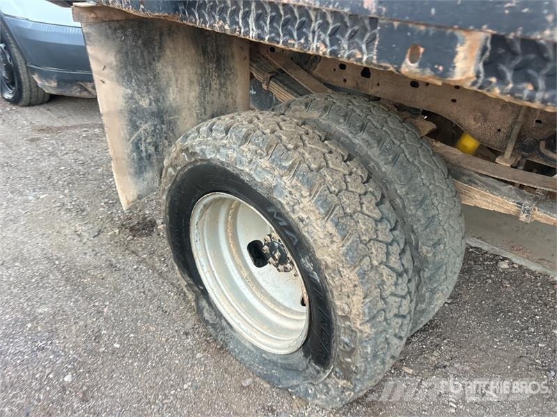 Ford F-350 Flatbed / Dropside trucks