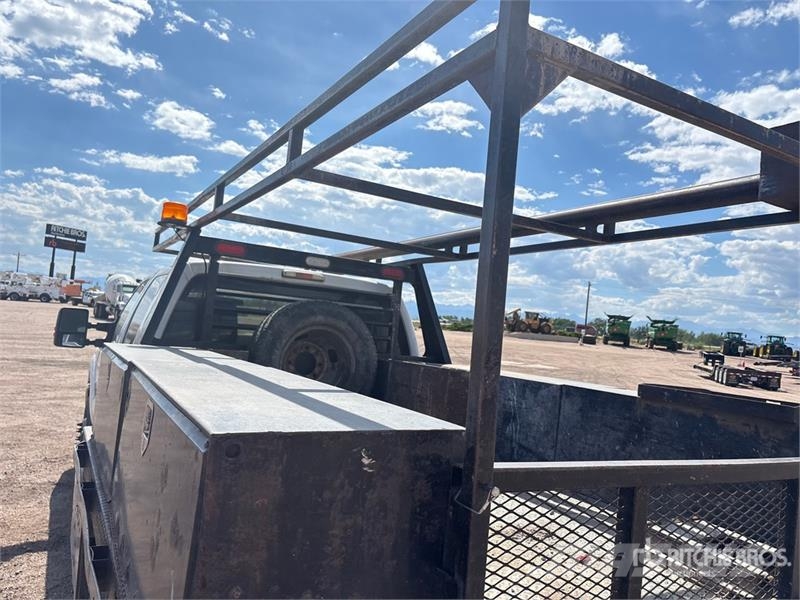 Ford F-350 Flatbed / Dropside trucks