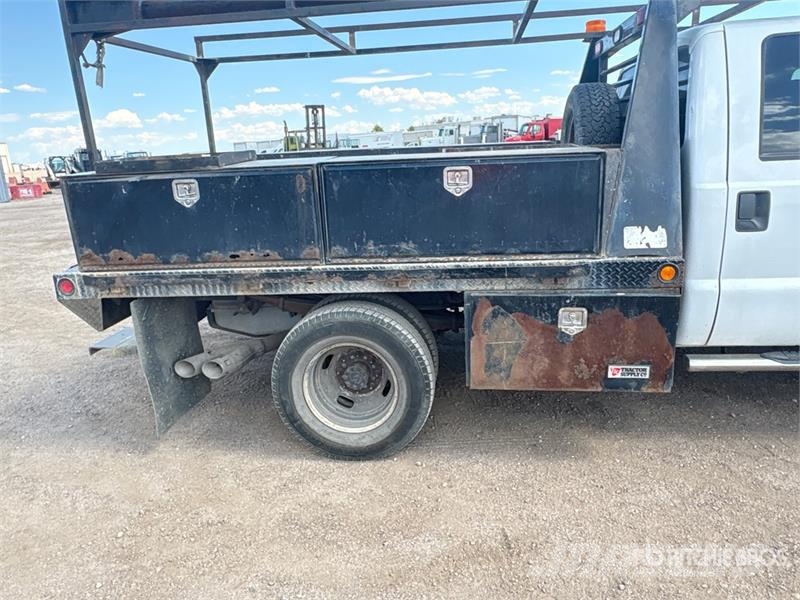 Ford F-350 Flatbed / Dropside trucks