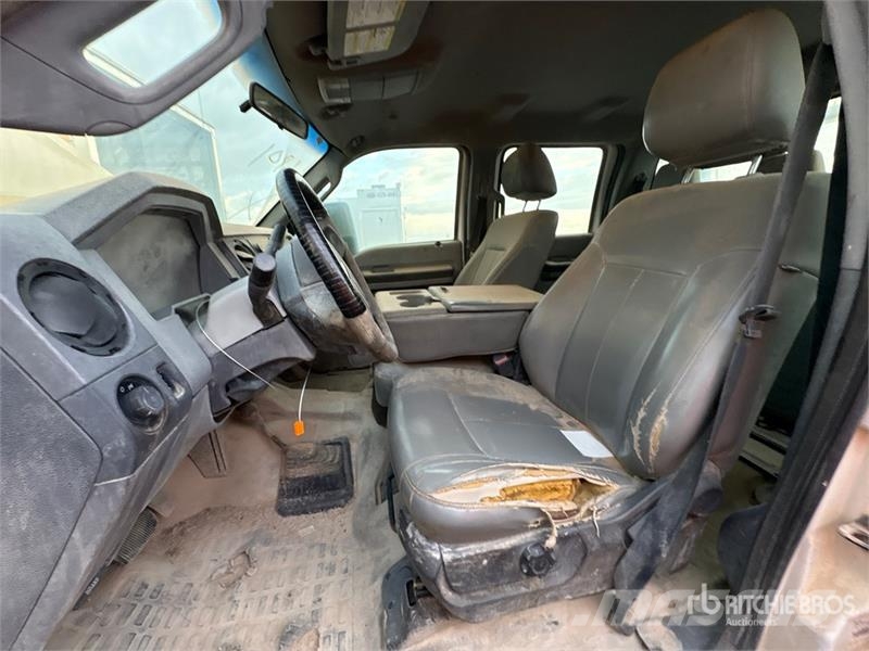 Ford F-350 Platformas/izkraušana no sāniem