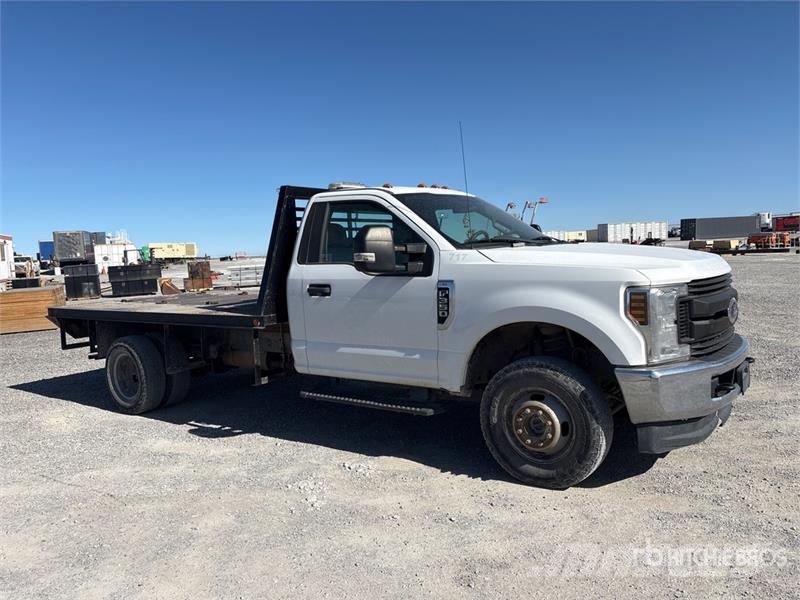 Ford F-350 Platte bakwagens