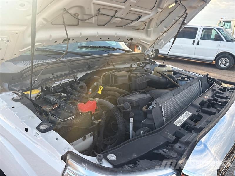 Ford F-350 平ボディー