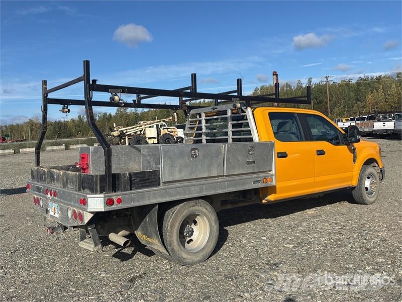 Ford F-350 Flatbed kamyonlar