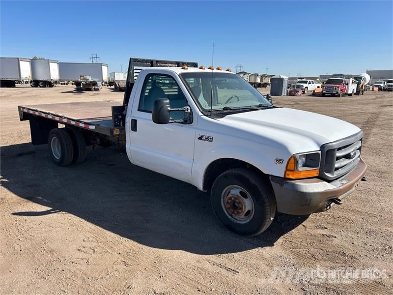 Ford F-350 Tovornjaki s kesonom/platojem