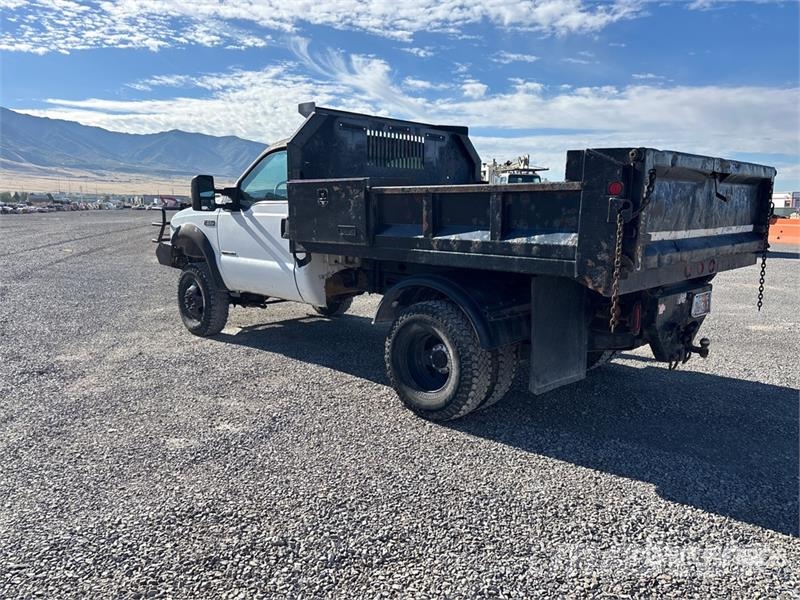 Ford F-350 ダンプ