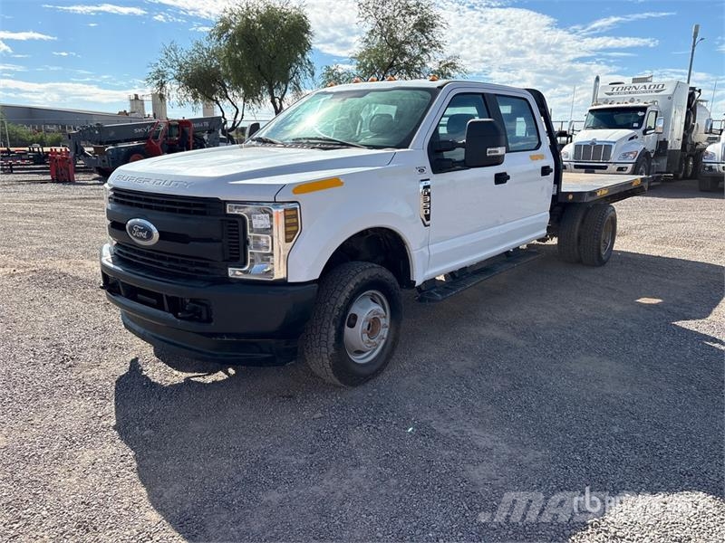 Ford F-350 Camion plateau