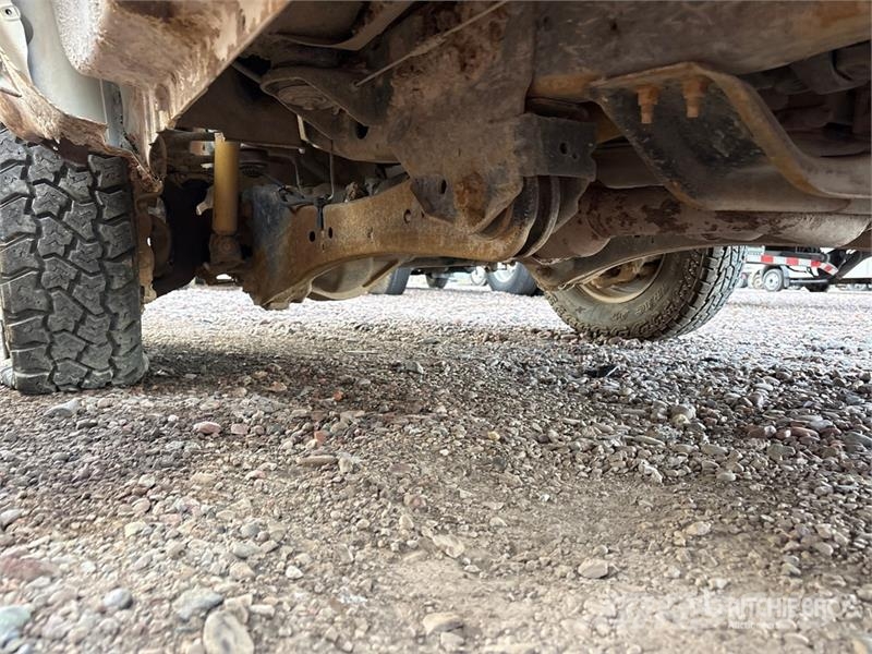 Ford F-350 Platformas/izkraušana no sāniem