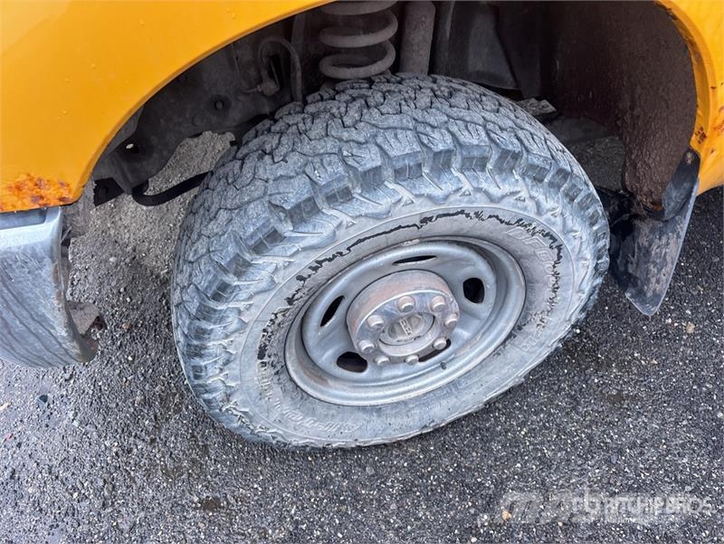 Ford F-350 شاحنات مسطحة/مفصلية الجوانب