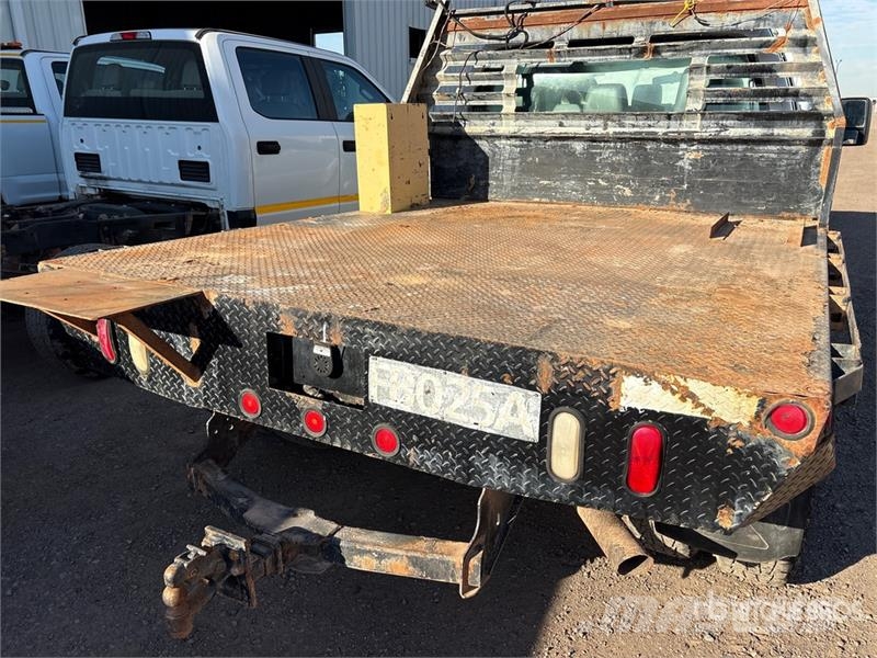 Ford F-350 Pritschenwagen/Pritschenwagen mit Seitenklappe