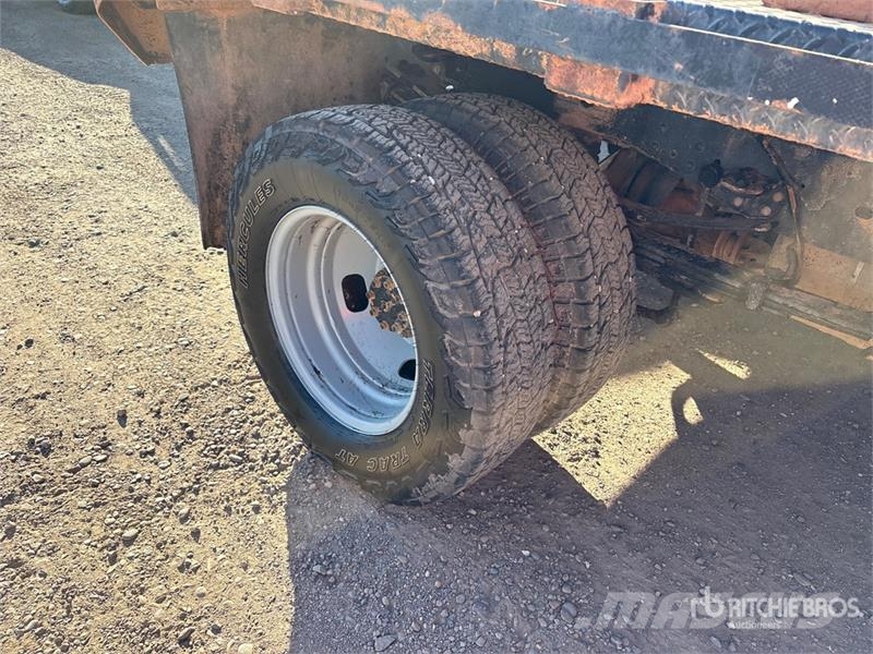 Ford F-350 Pritschenwagen/Pritschenwagen mit Seitenklappe