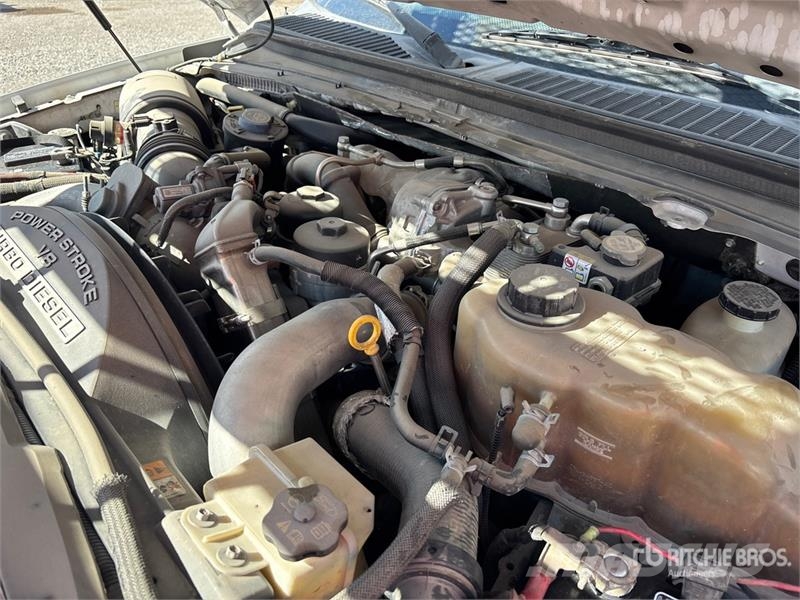Ford F-350 Vieglais kravas automobilis/izkraušana no sāniem