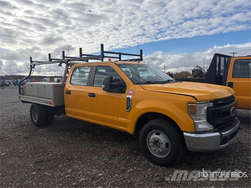 Ford F-350 Tovornjaki s kesonom/platojem