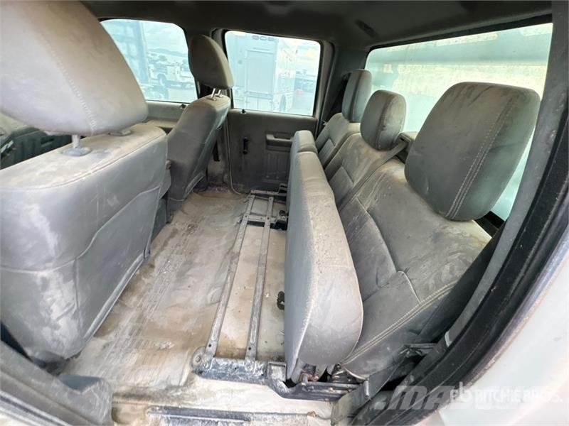 Ford F-350 Platformas/izkraušana no sāniem