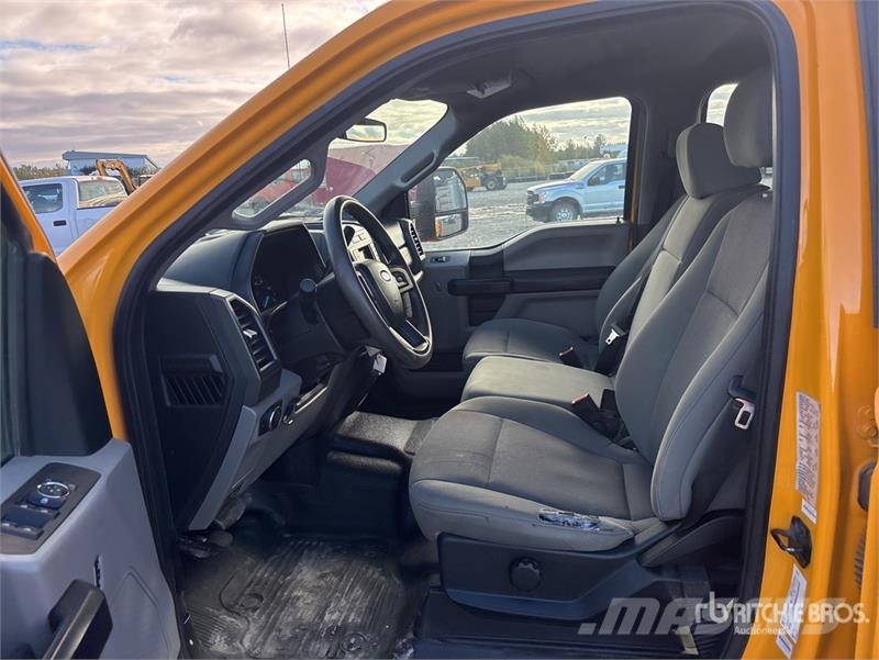 Ford F-350 Flakbilar