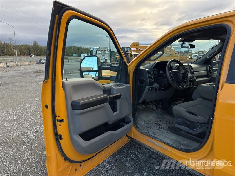 Ford F-350 Flatbed kamyonlar
