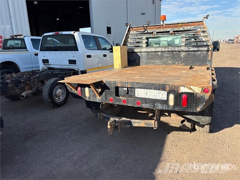 Ford F-350 Pritschenwagen/Pritschenwagen mit Seitenklappe
