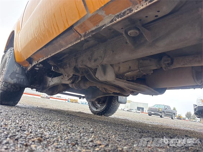 Ford F-350 شاحنات مسطحة/مفصلية الجوانب