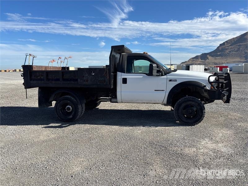 Ford F-350 ダンプ