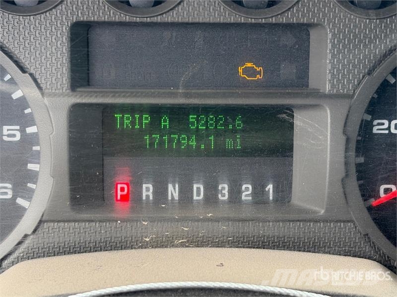 Ford F-350 Platós / Ponyvás teherautók