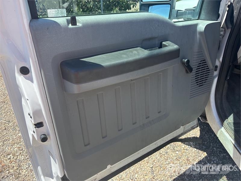Ford F-350 4x2 Extended Cab Utility Truck Caja abierta/laterales abatibles