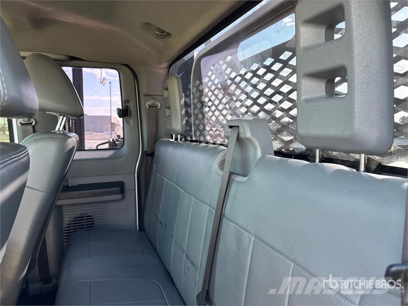 Ford F-350 4x2 Extended Cab Utility Truck 皮卡.傳統半斗卡車/側卸板