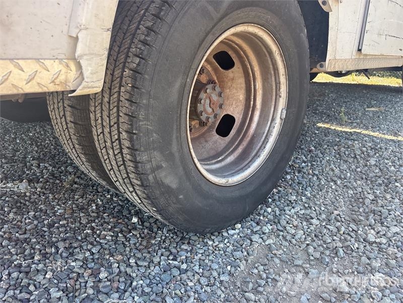 Ford F-350 4x2 Extended Cab Utility Truck Caja abierta/laterales abatibles