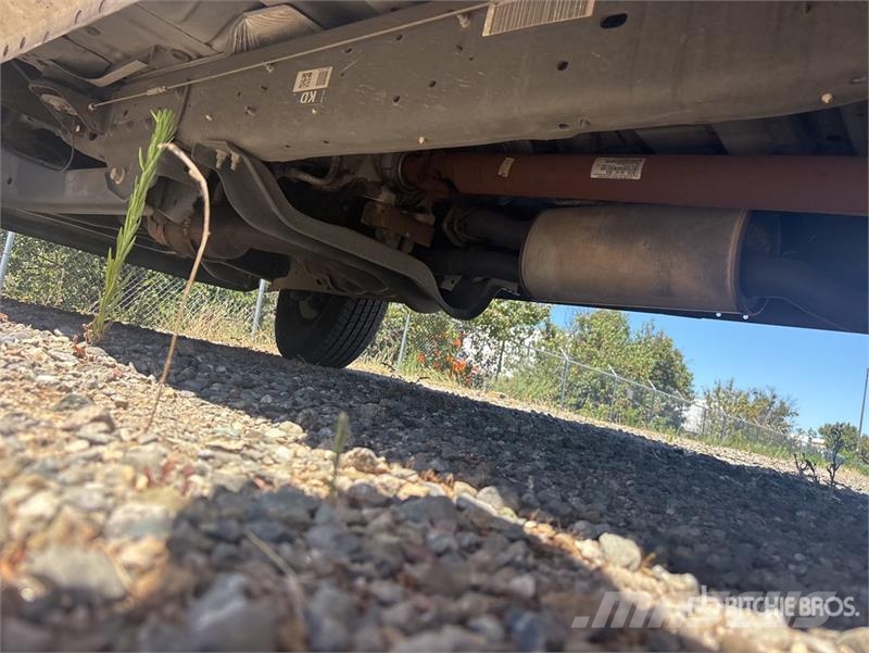 Ford F-350 4x2 Extended Cab Utility Truck Caja abierta/laterales abatibles