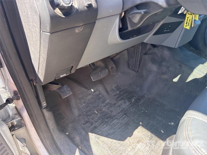 Ford F-350 4x2 Extended Cab Utility Truck Caja abierta/laterales abatibles