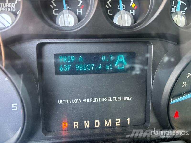 Ford F-350 4x2 Utility Truck Vieglais kravas automobilis/izkraušana no sāniem