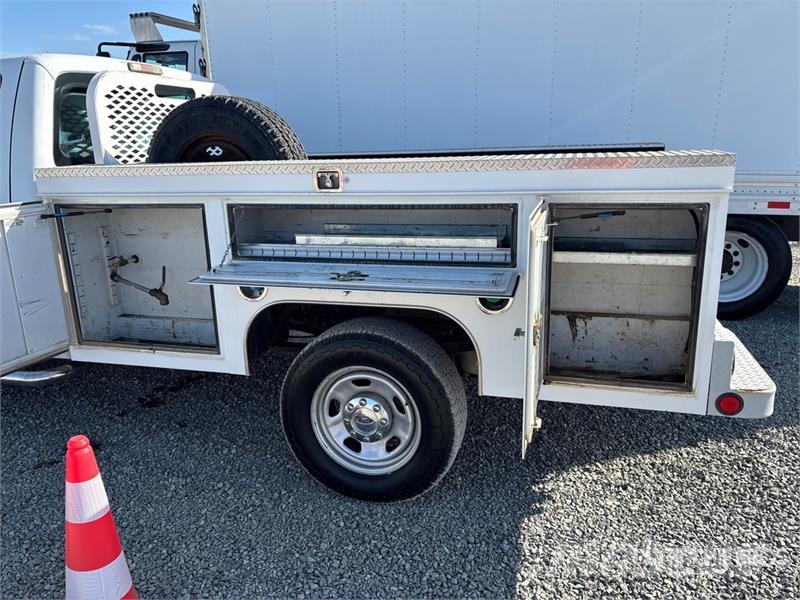 Ford F-350 4x2 Utility Truck Vieglais kravas automobilis/izkraušana no sāniem