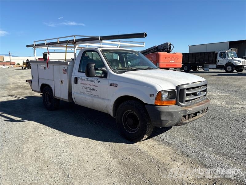 Ford F-350 4x2 Utility Truck Пікапи / Бічне розвантаження