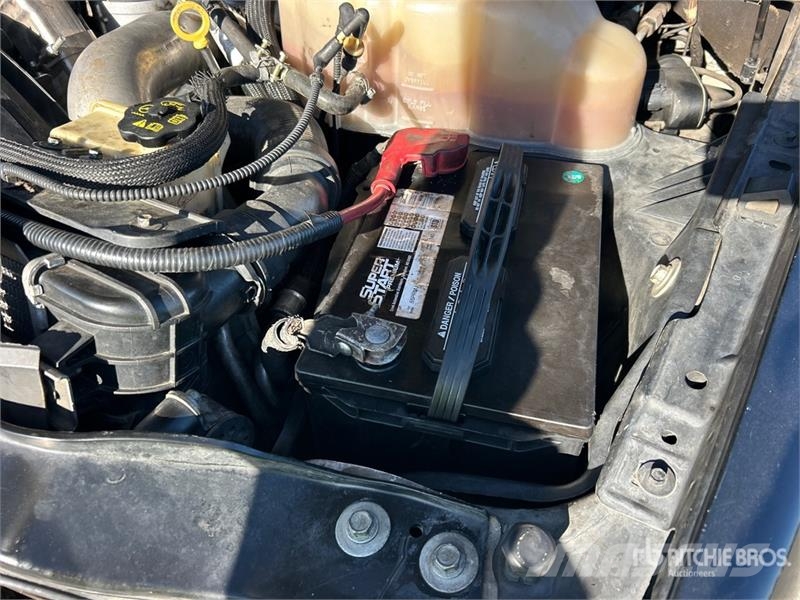 Ford F-350 4x4 Crew Cab Pickup 其他