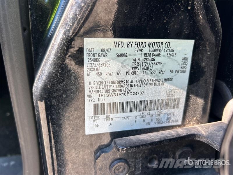 Ford F-350 4x4 Crew Cab Pickup 其他