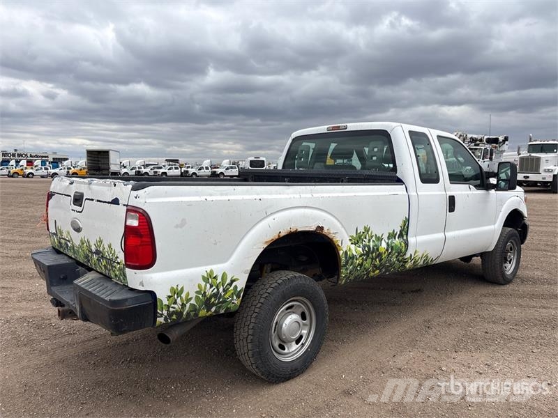 Ford F-350 4x4 Extended Cab Pickup Άλλα Vans