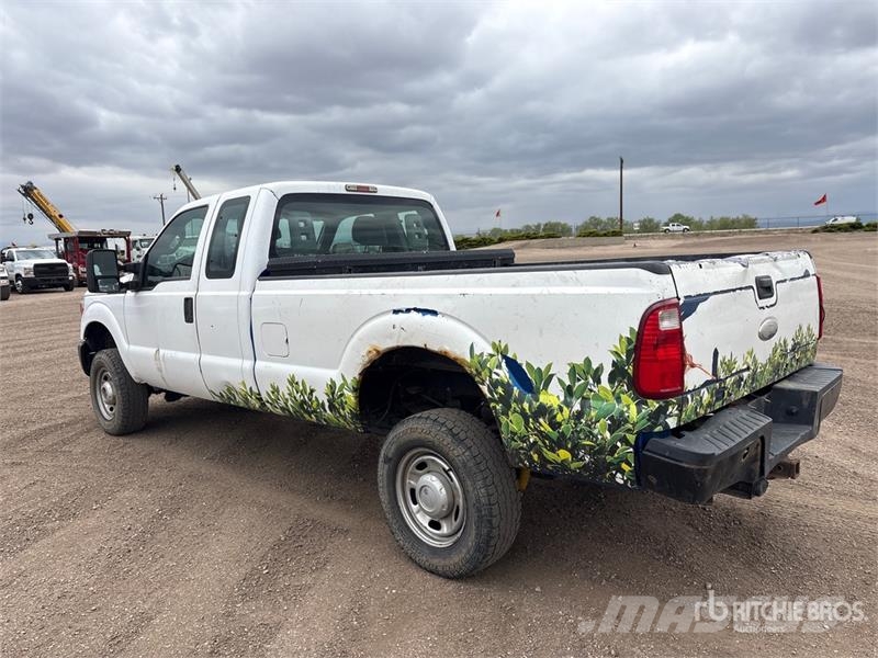 Ford F-350 4x4 Extended Cab Pickup Άλλα Vans